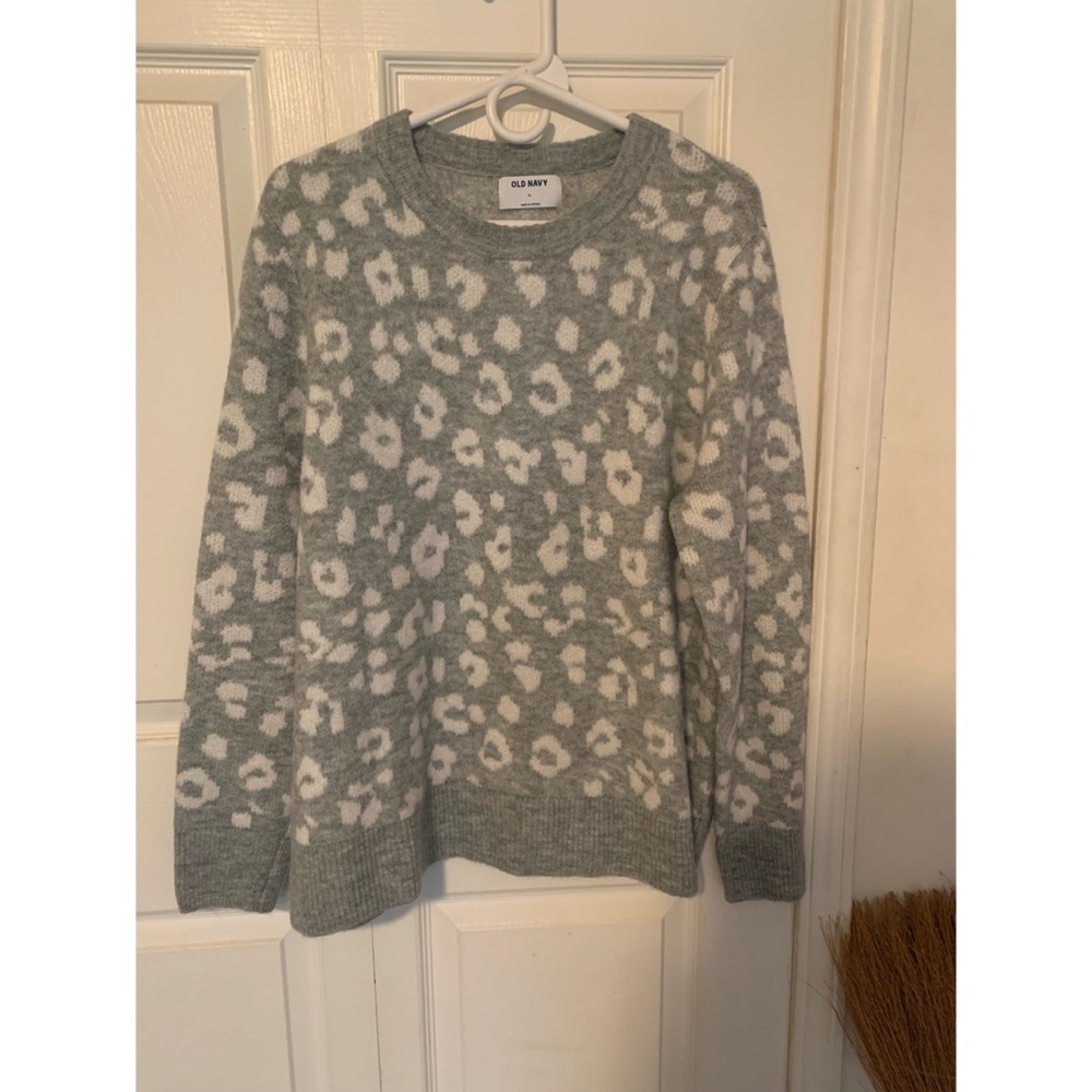 🌺Old navy sweater🌺